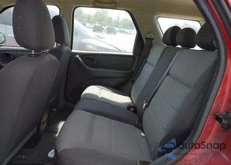 2005 Ford Escape Xls from USA, damaged, VIN 1FMYU92Z95KA20603